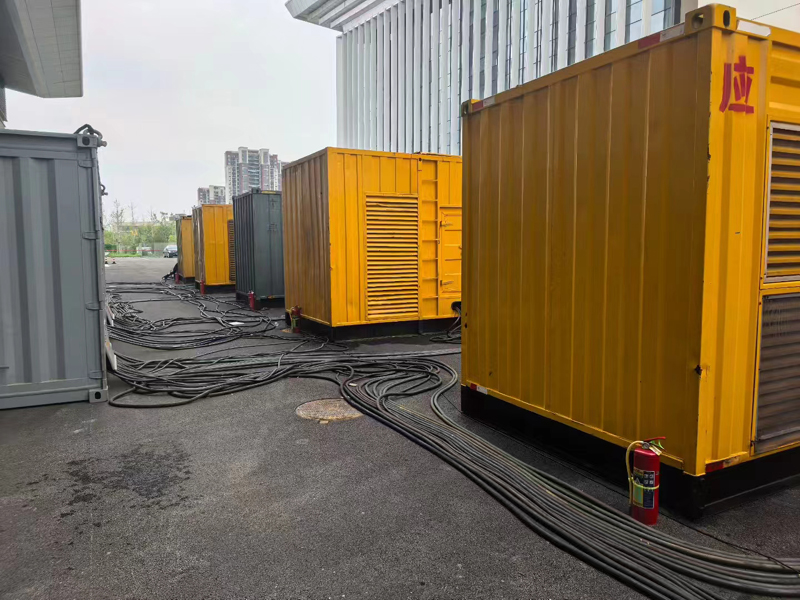 八步不同季节柴油发电机组保养有哪些注意事项？