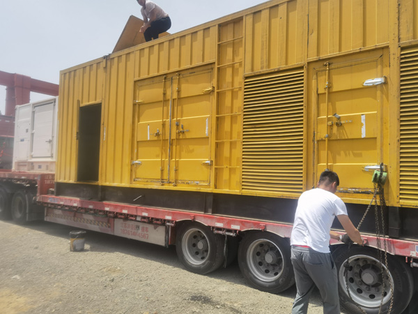 八步发电机出租100KW发电机需要什么规格的电缆线？