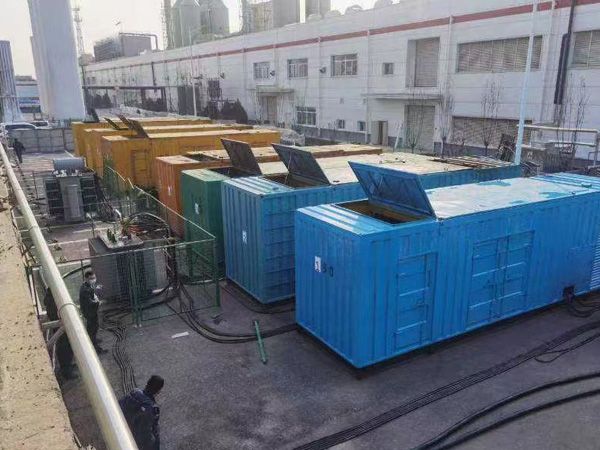 八步380V和690V电压的电缆线相同吗？