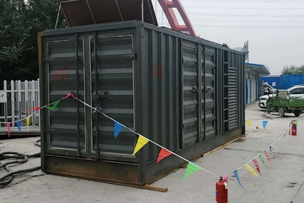 八步发电机租赁空气滤清器多久更换一次？