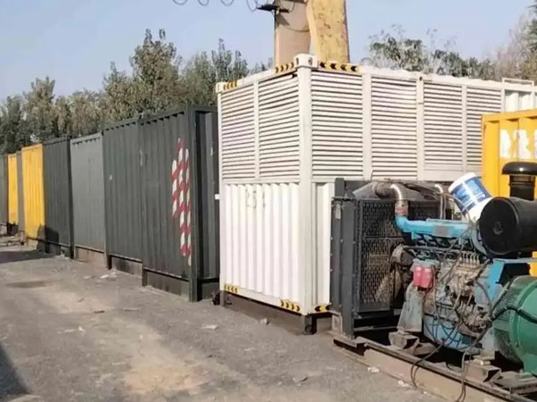 八步200KW柴油发电机机组每小时油耗是多少?
